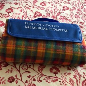 NWOT Travel picnic blanket.